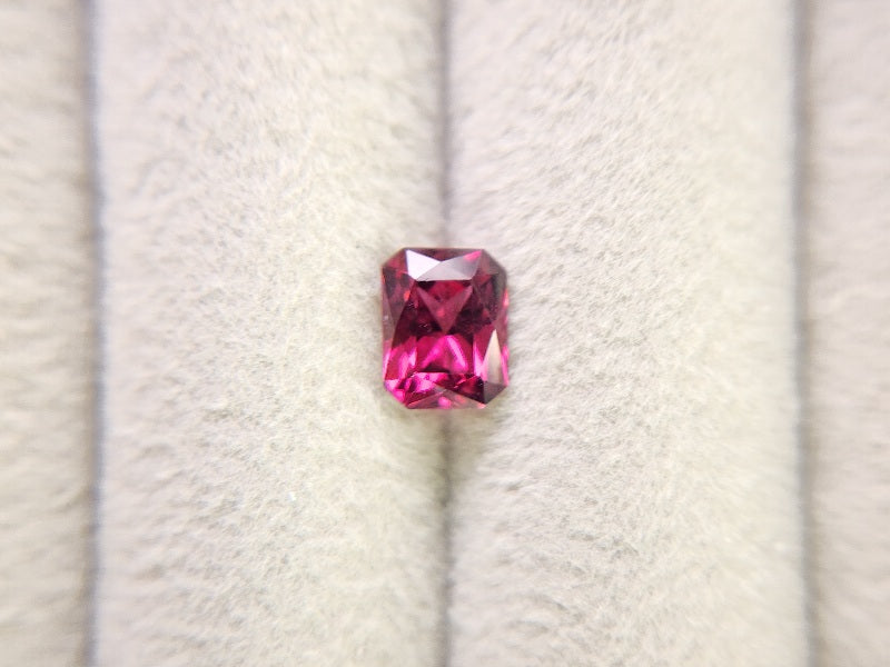 RDGA-19　ロードライトガーネット　1.48ct
