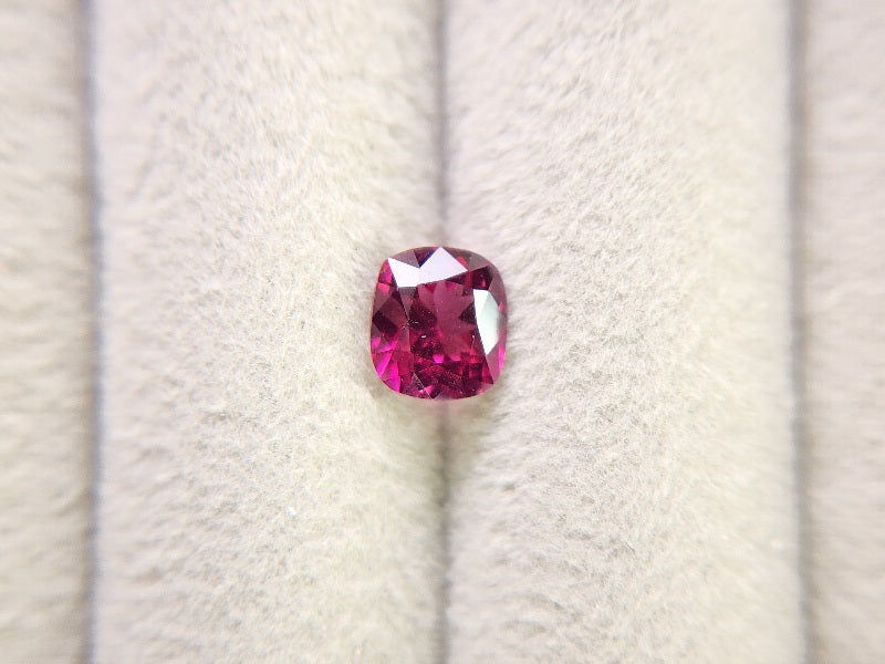 RDGA-20　ロードライトガーネット　1.36ct