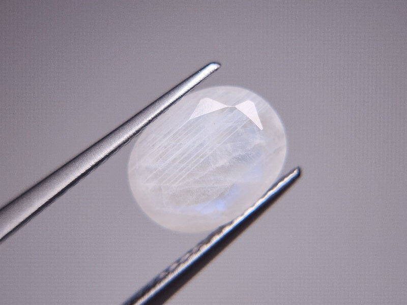 【500円均一】8/3新着！　ブルームーンストーン　2.52ct　5