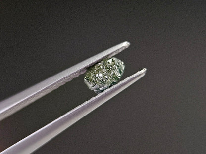 blDMg-24　ブルーダイヤモンド原石　0.42ct