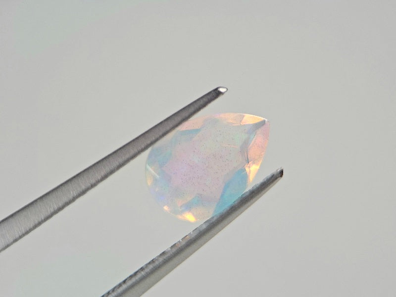 OP-68　オパール   0.88ct