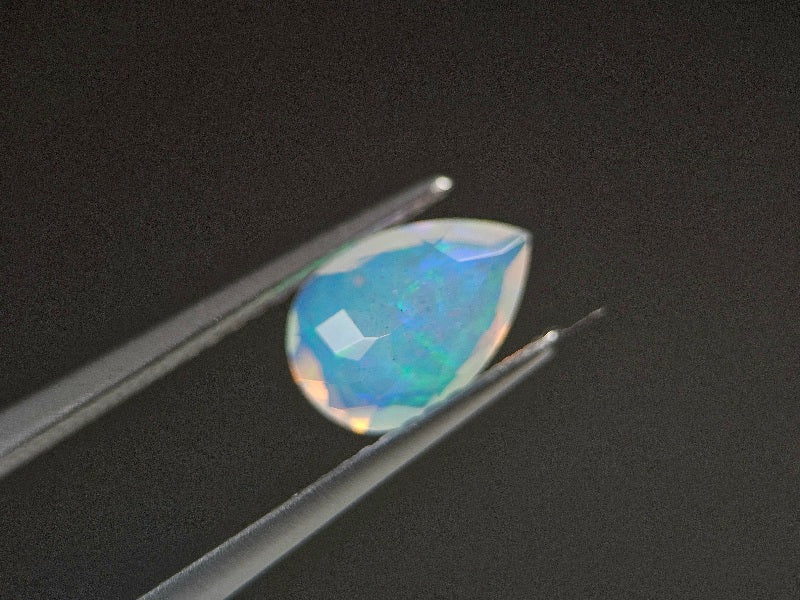 OP-68　オパール   0.88ct