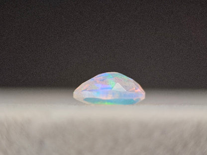 OP-68　オパール   0.88ct