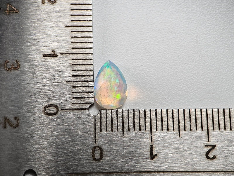 OP-68　オパール   0.88ct