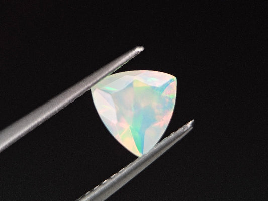 OP-69　オパール   0.60ct