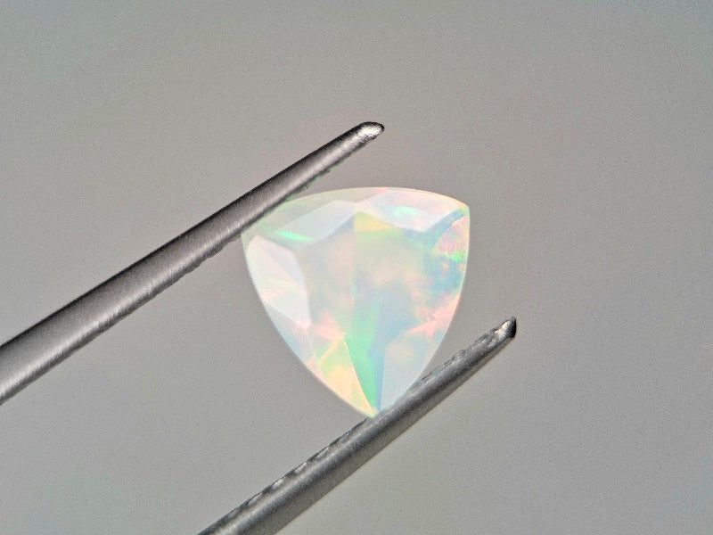 OP-69　オパール   0.60ct