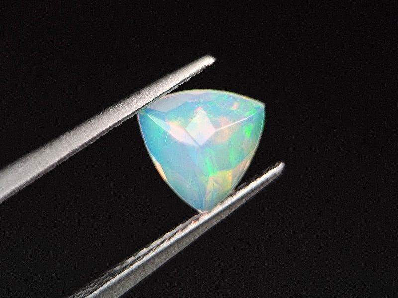 OP-69　オパール   0.60ct