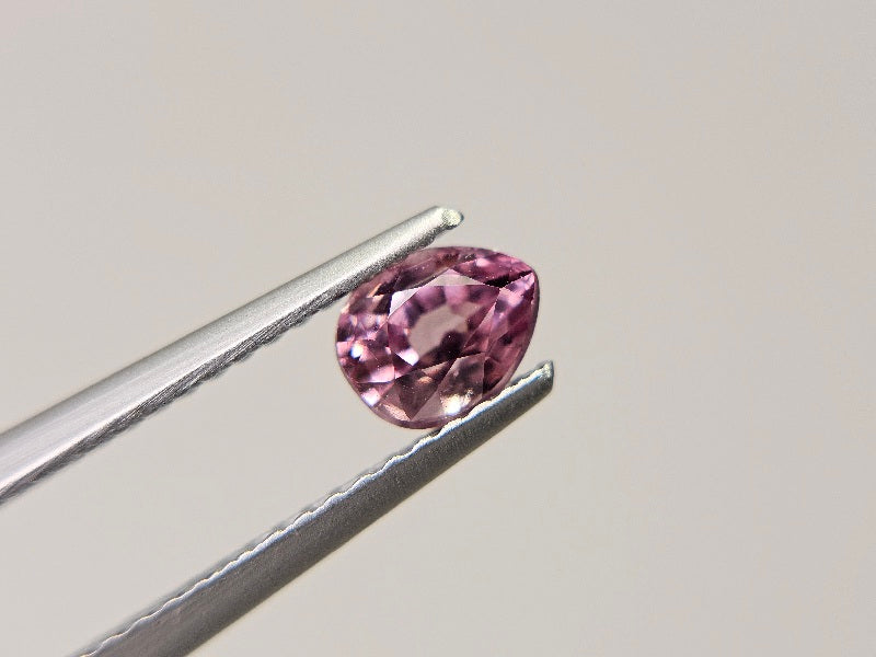 MYGA-3　マラヤガーネット　0.72ct