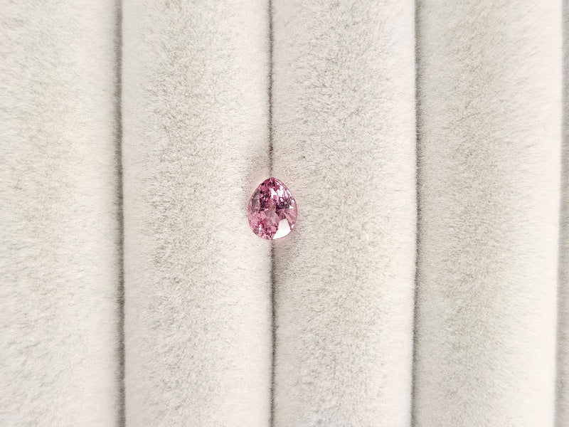 MYGA-3　マラヤガーネット　0.72ct