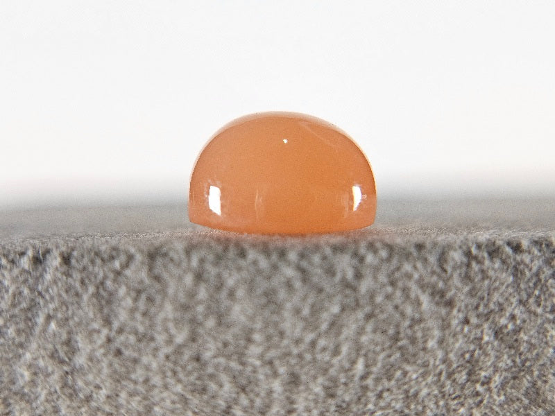 oMO-8　オレンジムーンストーン　5.15ct