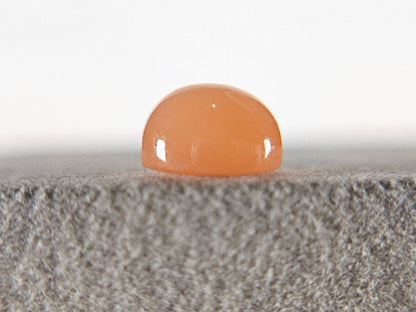 oMO-8　オレンジムーンストーン　5.15ct