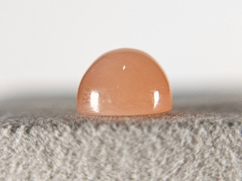 oMO-10　オレンジムーンストーン　4.86ct