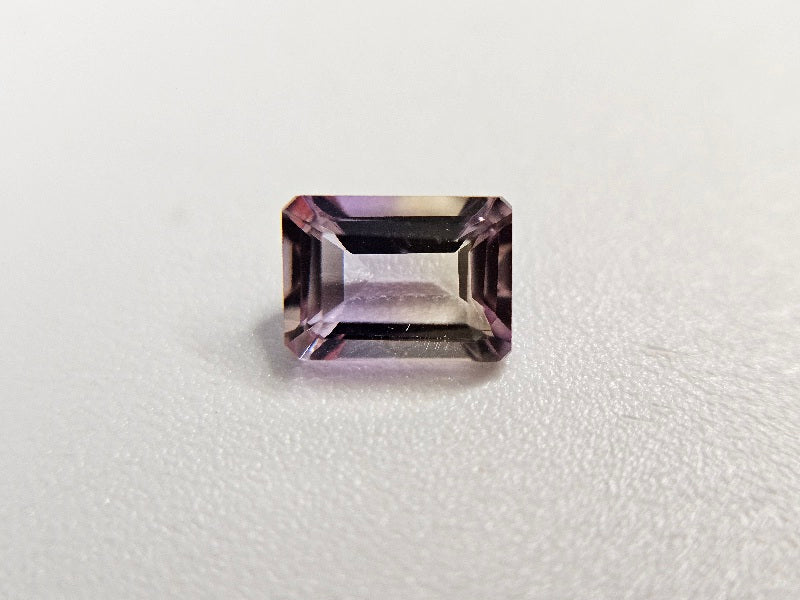 AMT-31　アメトリン　0.93ct