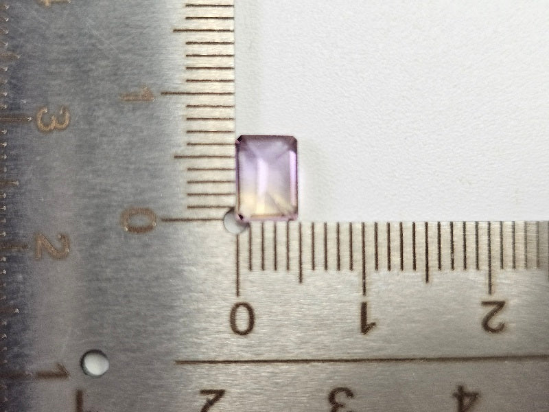 AMT-31　アメトリン　0.93ct