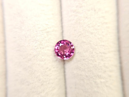 MYGA-5　マラヤガーネット　0.69ct