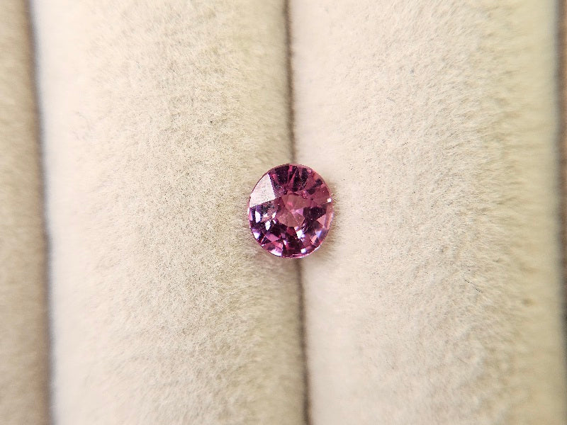 MYGA-7　マラヤガーネット　0.67ct