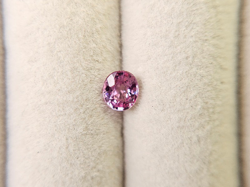 MYGA-8　マラヤガーネット　0.63ct