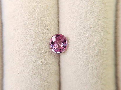 MYGA-8　マラヤガーネット　0.63ct