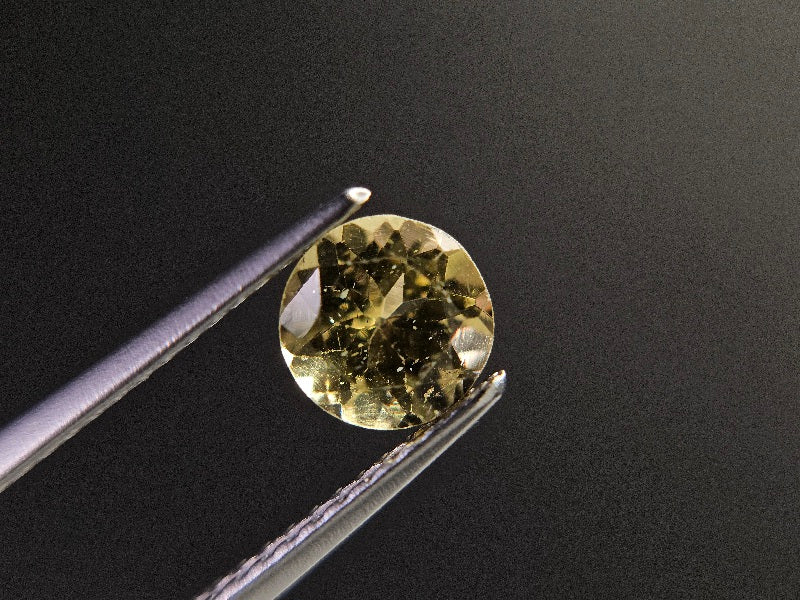 ye-AP-40　イエローアパタイト　0.80ct