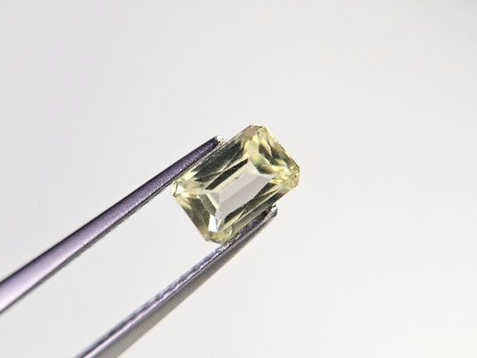 yeAP-41　イエローアパタイト　0.81ct