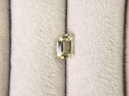 yeAP-41　イエローアパタイト　0.81ct