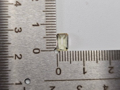 yeAP-41　イエローアパタイト　0.81ct
