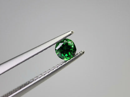 TSV-2　ツァボライト　0.26ct