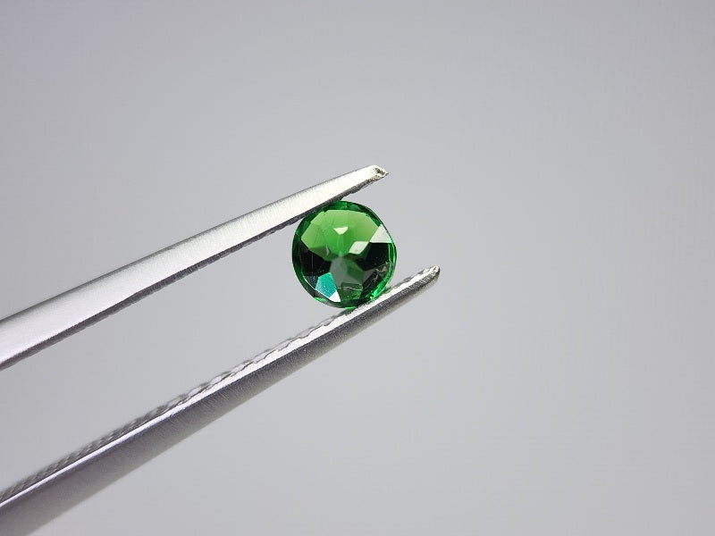 TSV-2　ツァボライト　0.26ct