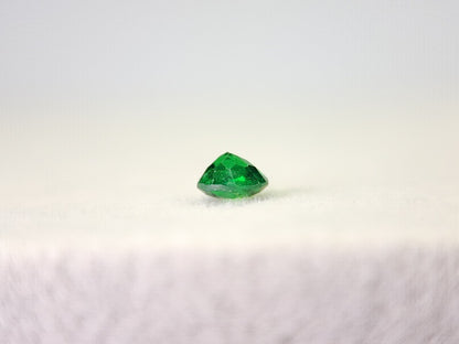 TSV-3　ツァボライト　0.24ct
