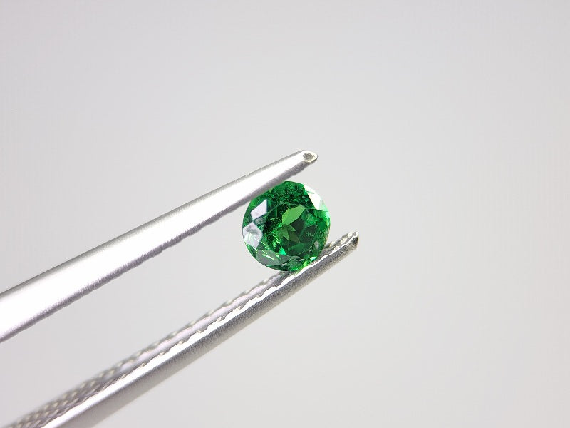 TSV-4　ツァボライト　0.24ct