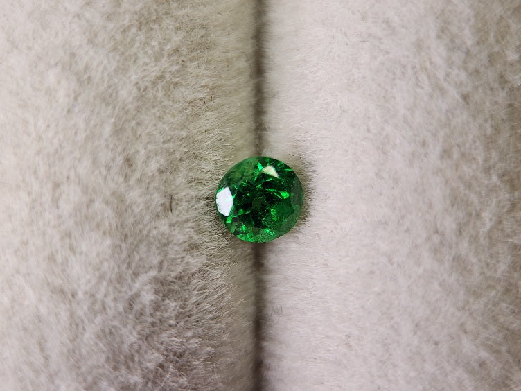 TSV-5　ツァボライト　0.23ct