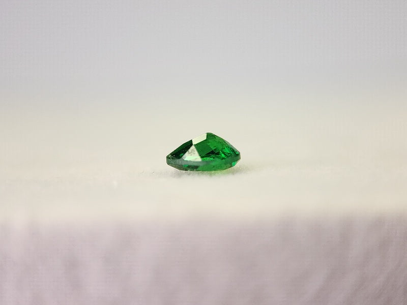 TSV-21　ツァボライト　0.19ct