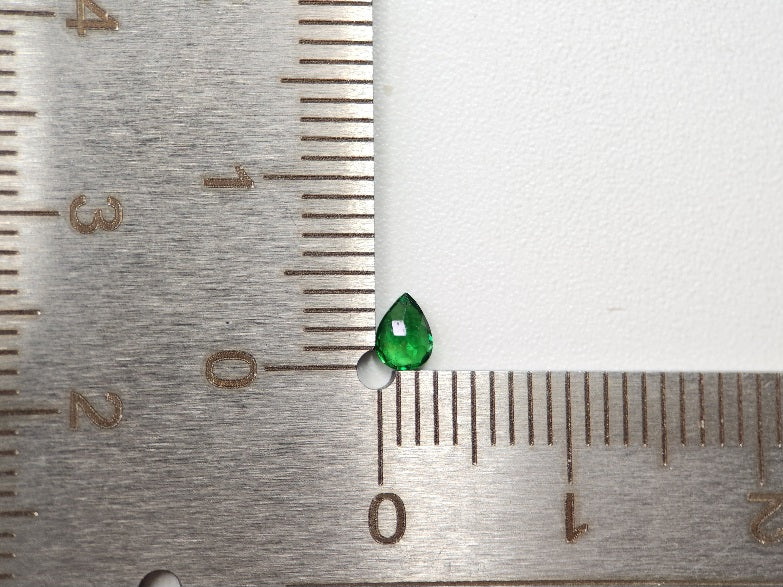 TSV-25　ツァボライト　0.18ct