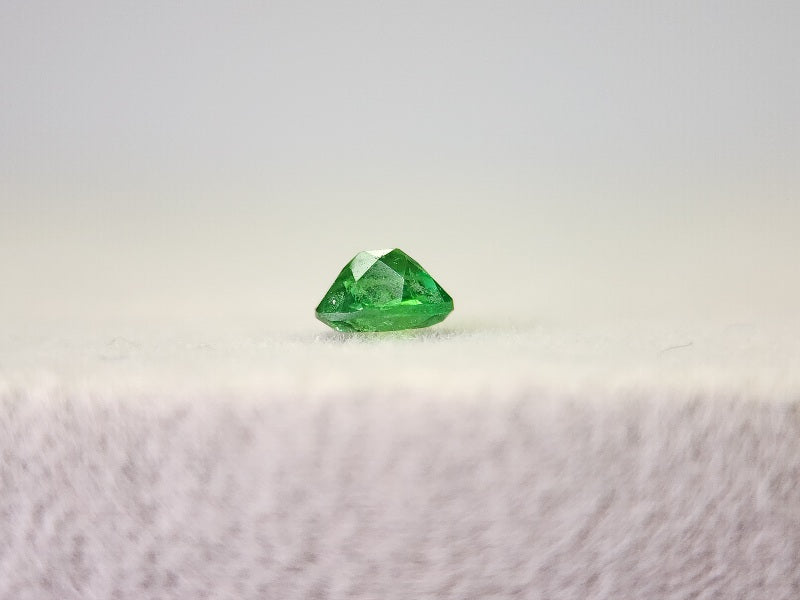 TSV-42　ツァボライト　0.23ct