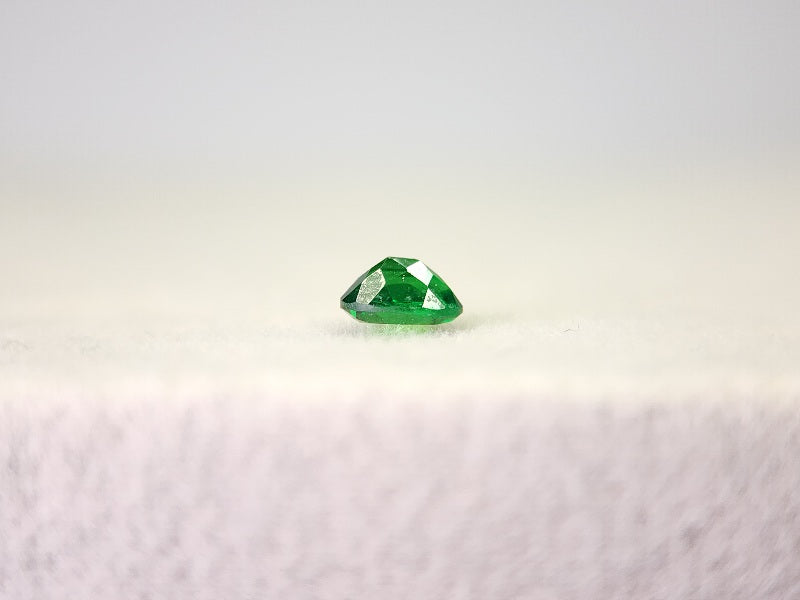 TSV-45　ツァボライト　0.22ct