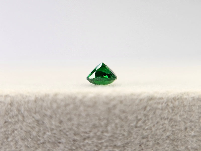 TSV-63　ツァボライト　0.25ct