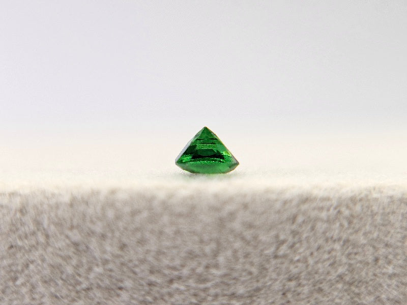 TSV-64　ツァボライト　0.23ct
