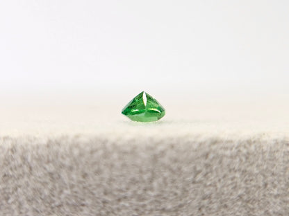 TSV-73　ツァボライト　0.19ct