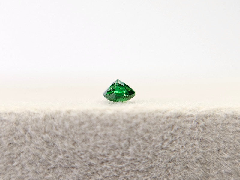 TSV-95　ツァボライト　0.13ct