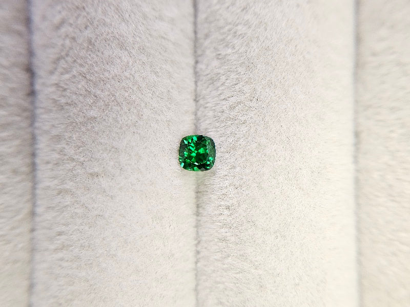 TSV-63　ツァボライト　0.25ct