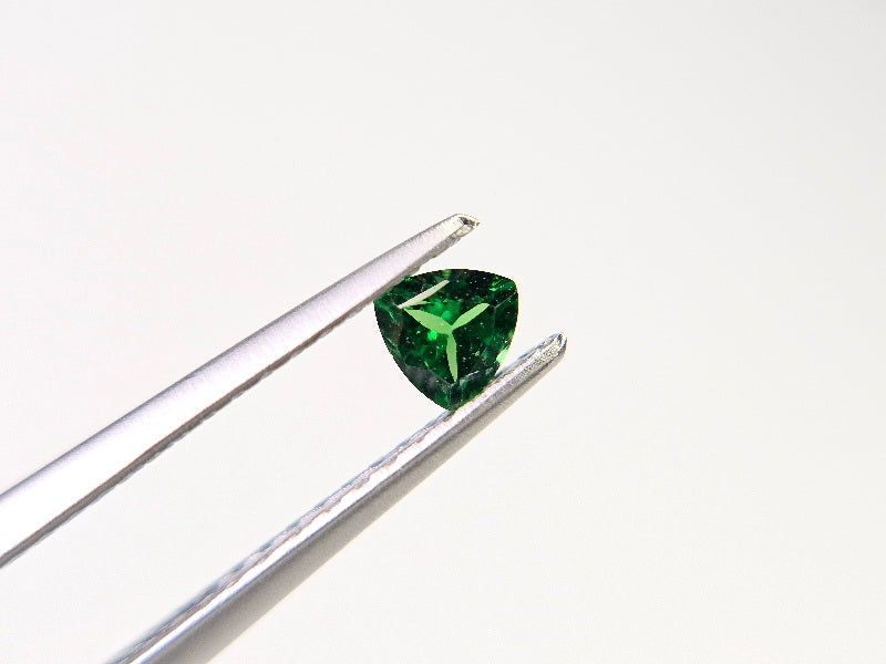 TSV-a　【ランダム発送】ツァボライト【1石あたり約0.16ct】