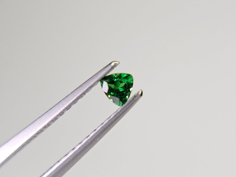 TSV-e　【ランダム発送】ツァボライト【1石あたり約0.12ct】