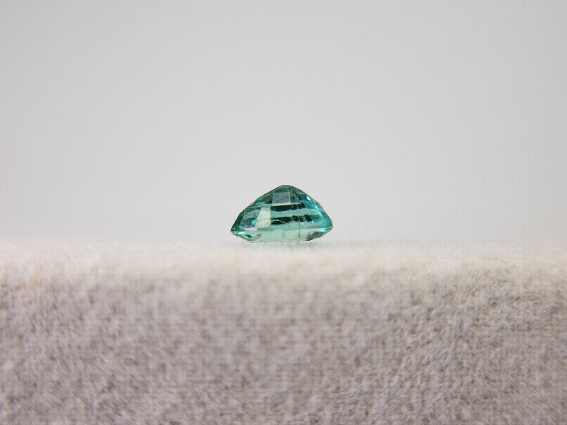 EM-21　エメラルド　0.22ct