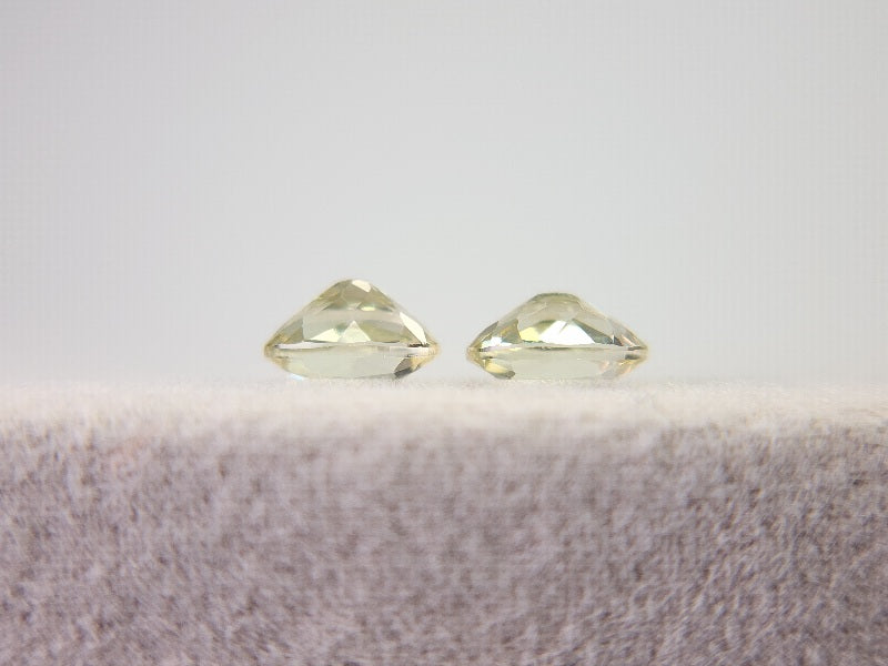 SET2-yeAP-17　イエローアパタイト2石セット　計0.72ct