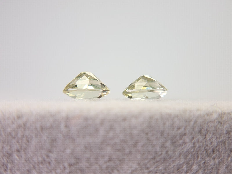 SET2-yeAP-18　イエローアパタイト2石セット　計0.64ct