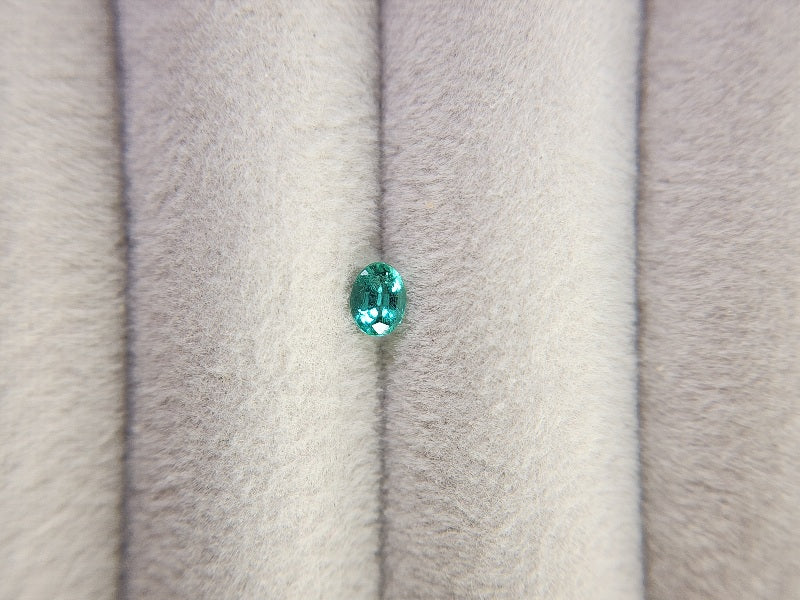 EM-22　エメラルド　0.21ct