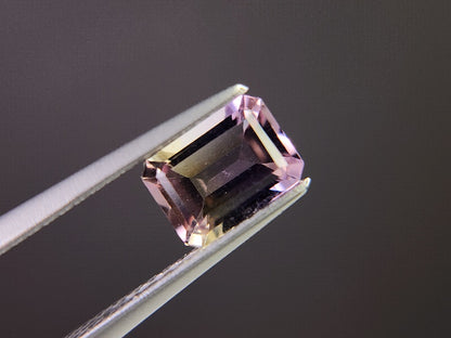 AMT-28　アメトリン　0.94ct