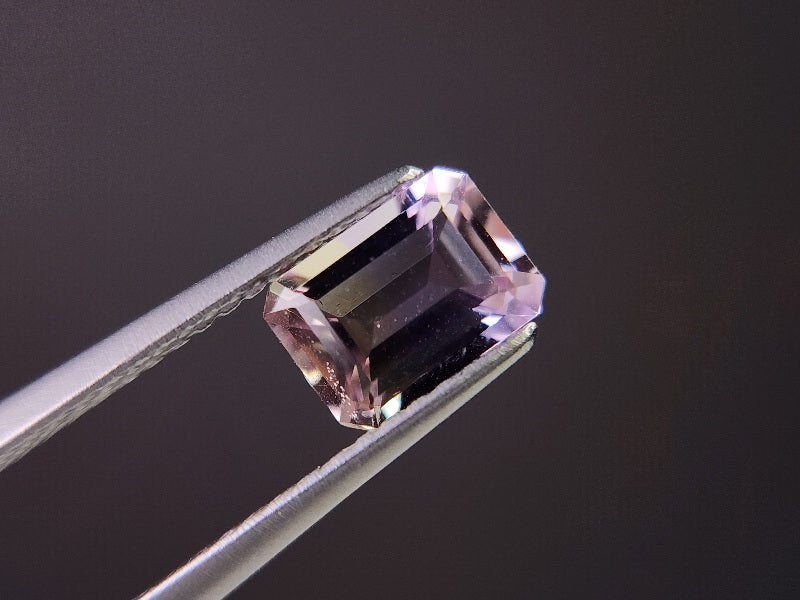AMT-30　アメトリン　0.94ct