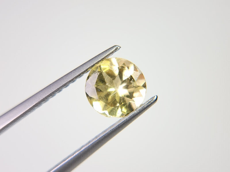 ye-AP-39　イエローアパタイト　0.81ct