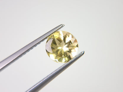 ye-AP-39　イエローアパタイト　0.81ct